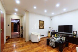 Casa 5 Amb en Liniers Living Comedor