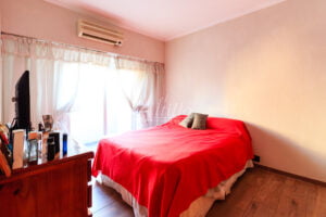 Casa 5 Amb en Liniers Dormitorio