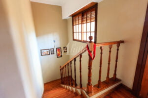 Casa 5 Amb en Liniers Escalera