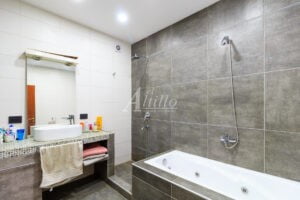 Casa 5 Amb en Liniers Baño Hidromasaje